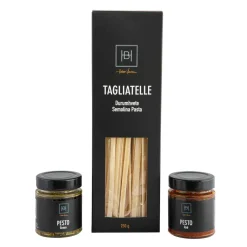 Halvor Bakke Gavesett med pasta og pesto