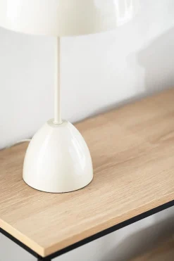 Hylle Naima lav Lys Eik