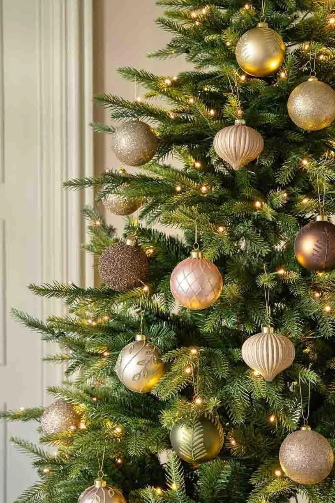 Julekule blader gull