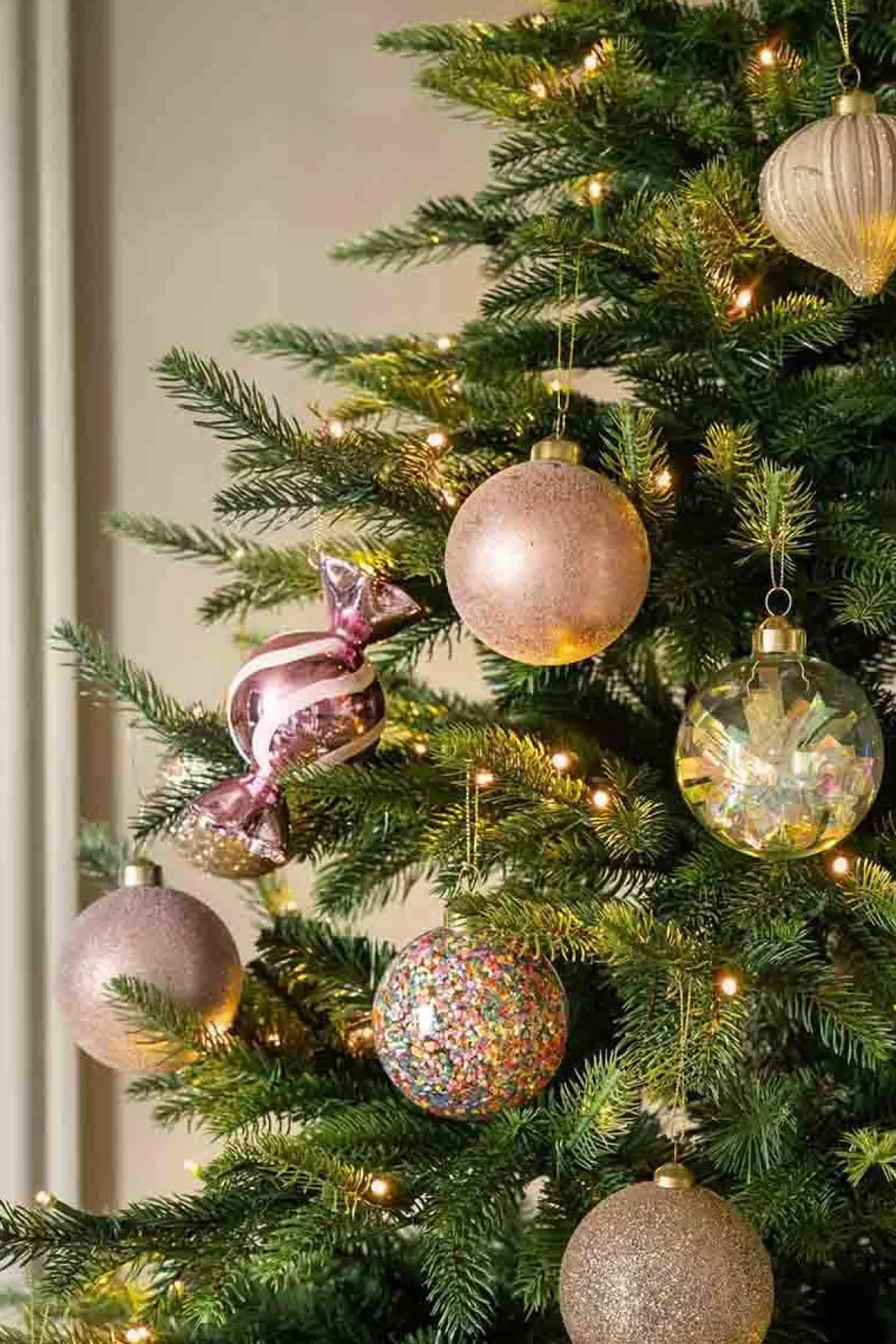 Julekule dråpe rille rosa