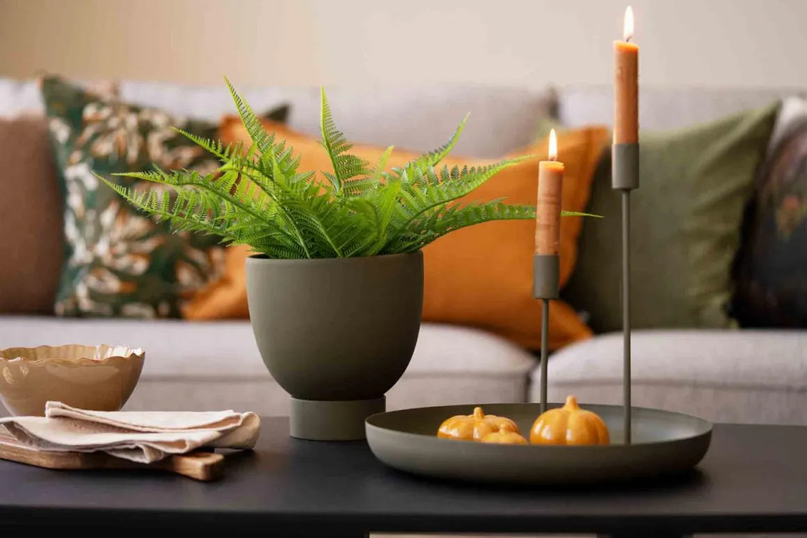 Kronelys 100% stearin 27,5 cm karamell