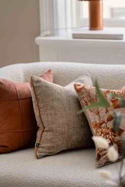 Putetrekk Kayla med piping 48x48cm