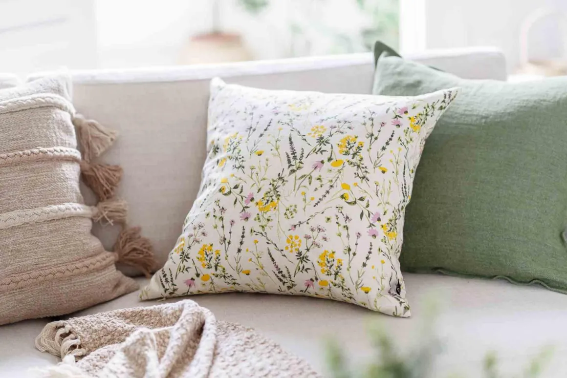 Putetrekk Markblomster 48x48cm