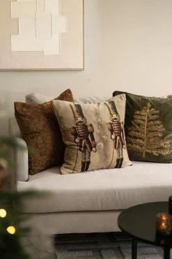 Putetrekk velur Gulltre broderi 48x48cm