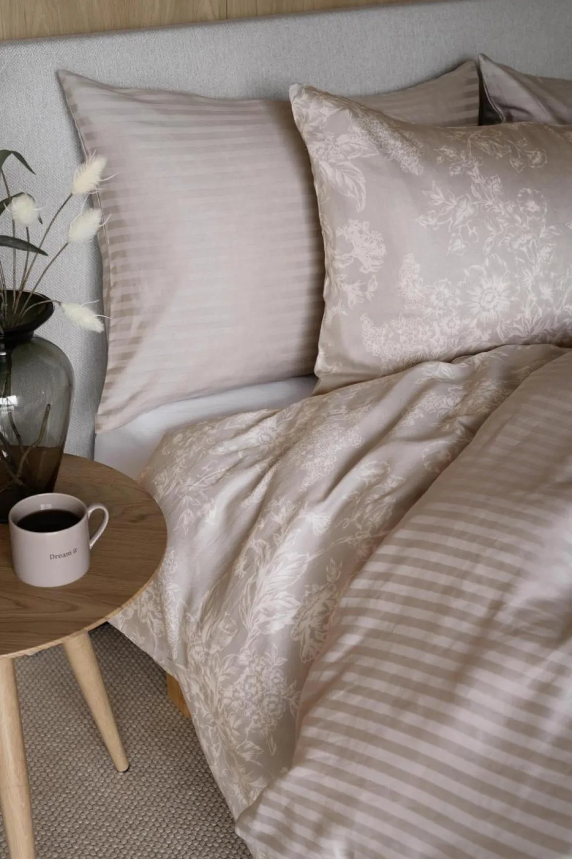 Sengesett Amalia Sateng 140x220 cm, beige