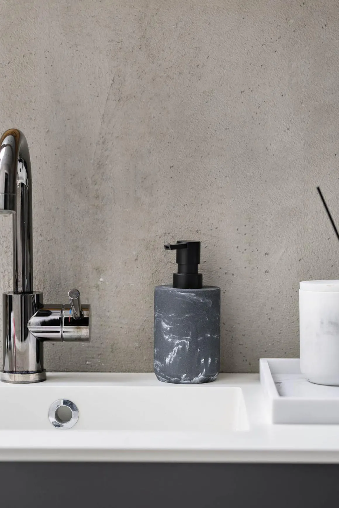 Såpepumpe marmor sort