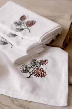 Tøyserviett med brodert kongle 4pk